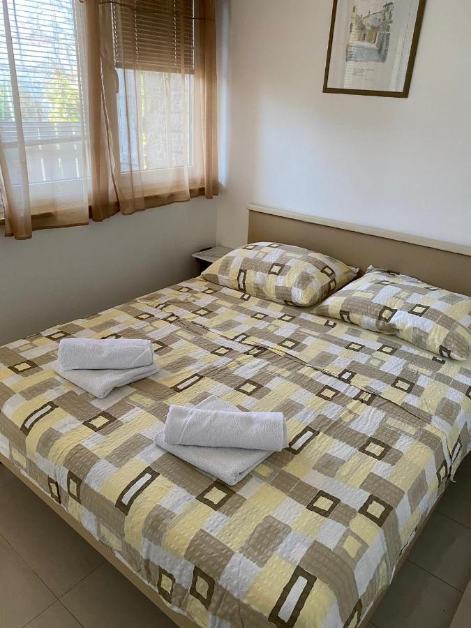 אומיסאליי Apartmani Sara מראה חיצוני תמונה