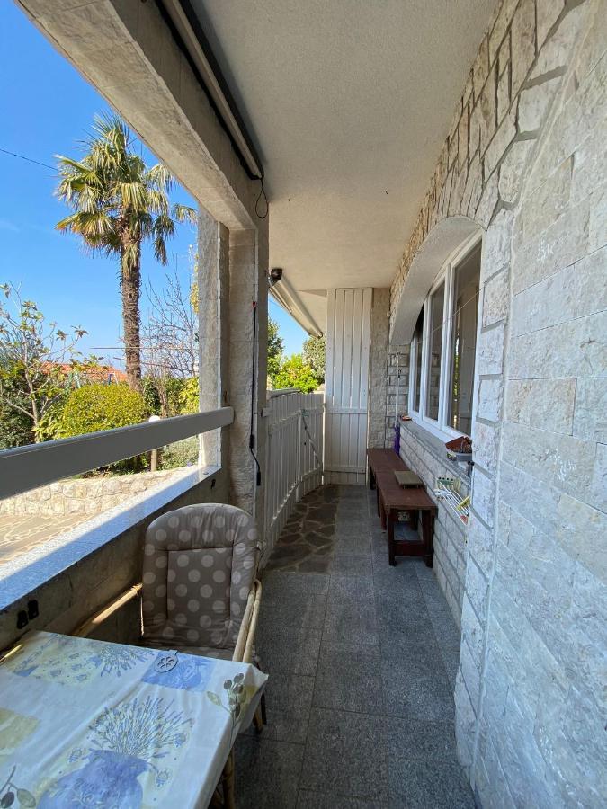 אומיסאליי Apartmani Sara מראה חיצוני תמונה