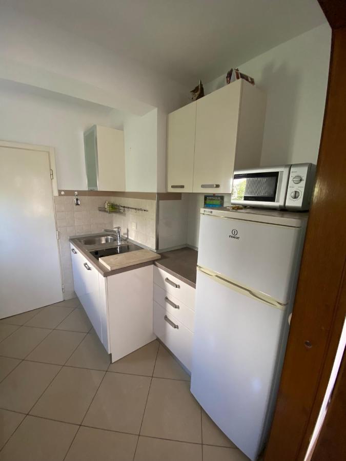אומיסאליי Apartmani Sara מראה חיצוני תמונה