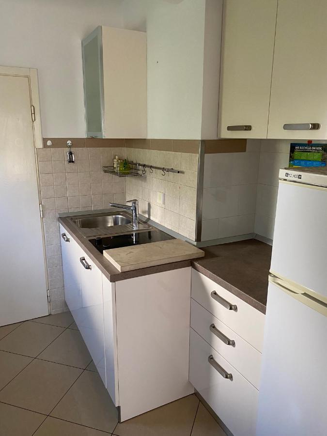 אומיסאליי Apartmani Sara מראה חיצוני תמונה