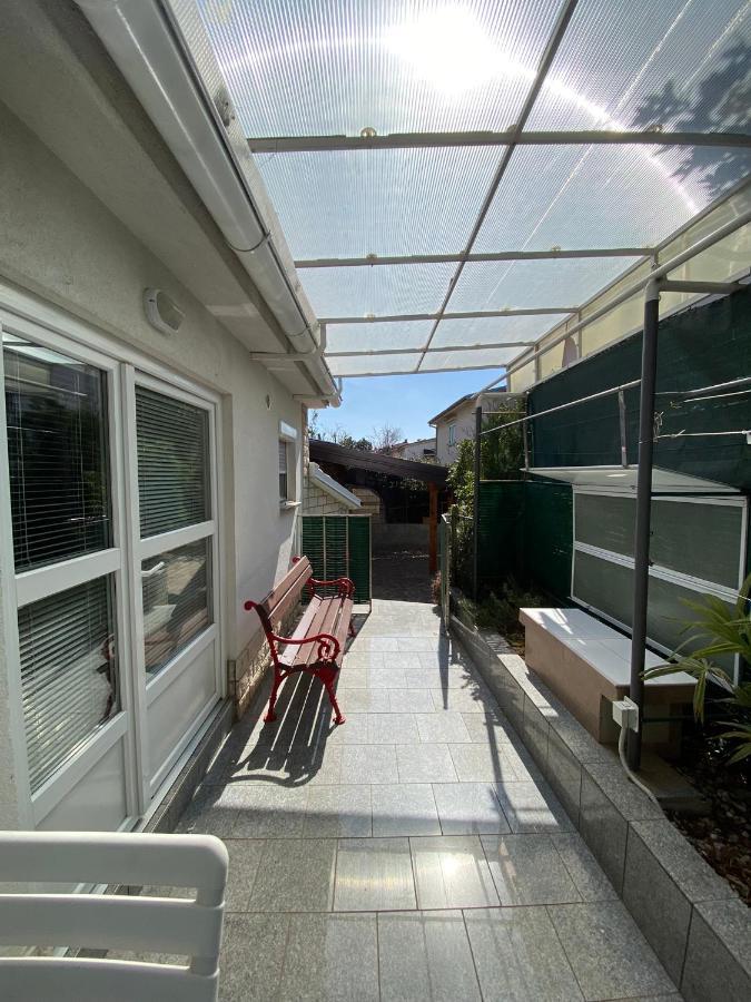 אומיסאליי Apartmani Sara מראה חיצוני תמונה